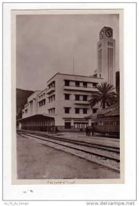 PHILIPPEVILLE , LA GARE , VUE PRISE DES QUAIS