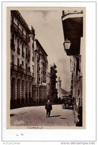 PHILIPPEVILLE , UNE DES RUES PRINCIPALES ABOUTISSANT A L' HOTEL DE VILLE