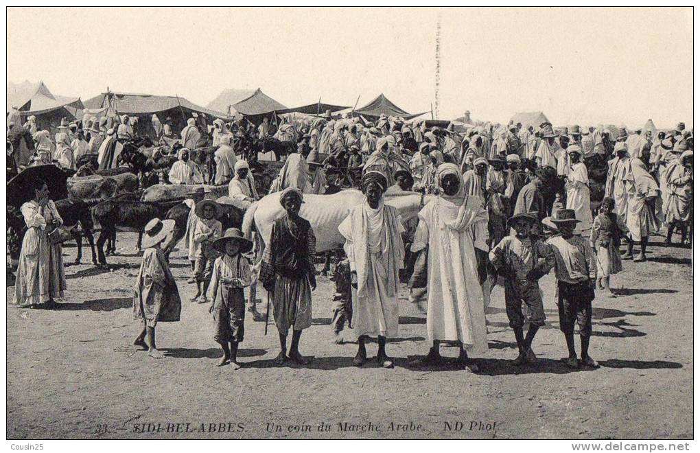 ALGERIE - SIDI BEL ABBES - Un Coin du Marché Arabe