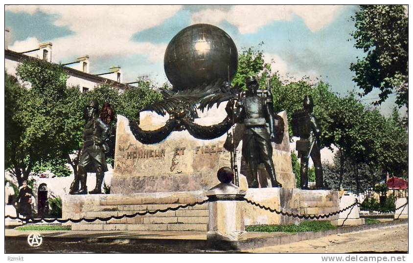 ALGERIE  SIDI BEL ABBES Le Monument aux Morts de la Légion