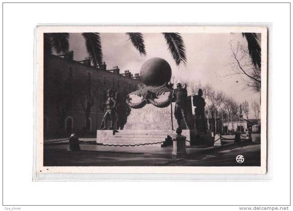 ALGERIE Sidi Bel Abbes Monument aux Morts de la Légion, Honneur & Fidélité, ed Sirecky 3, CPSM 9x14, 195?