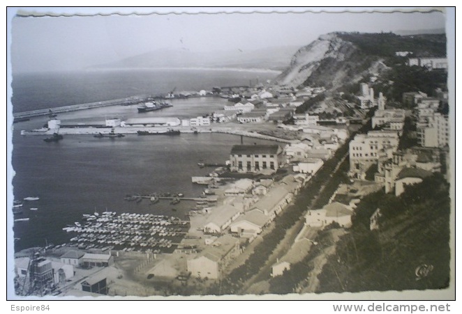 C. Postale  ALGERIE - PHILIPPEVILLE - Vue Générale sur le Port et la Ville