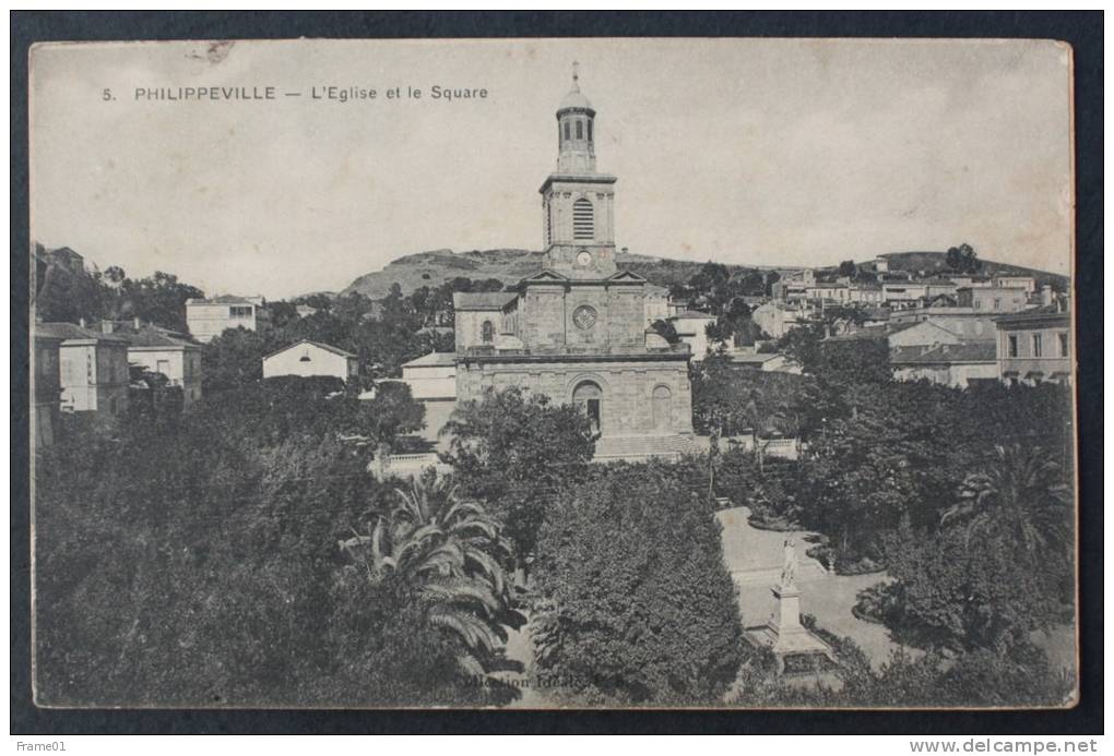 CPA écrite Philippeville - l'église et le square