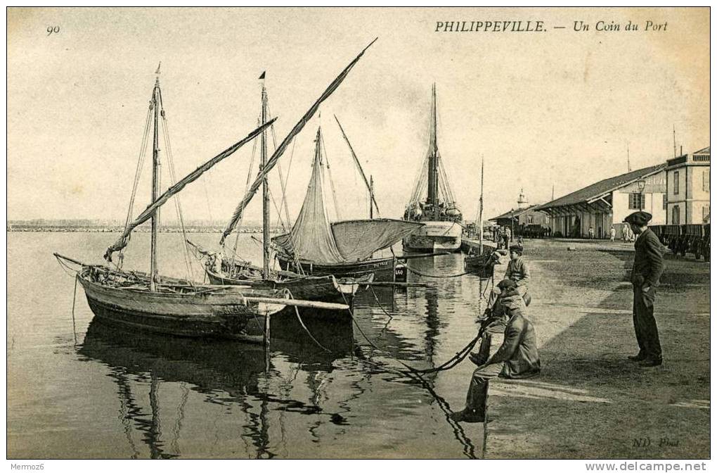 philippeville un coin du port ND phot 90 voiliers hommes enfant sur le quai
