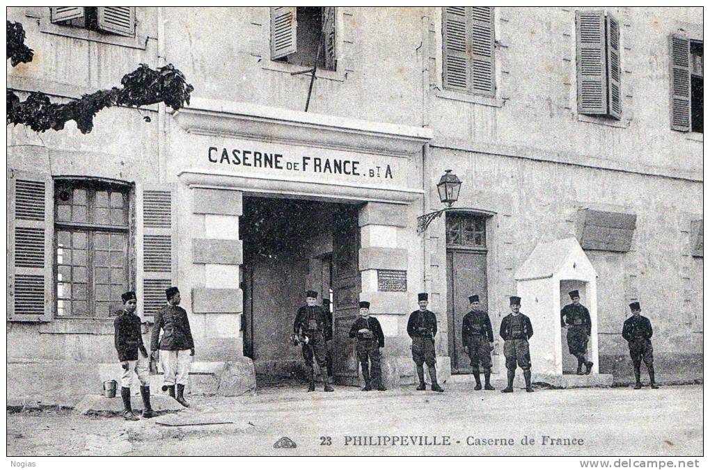 PHILIPPEVILLE - LA CASERNE DE FRANCE - BELLE CARTE TRES ANIMEE - TOP !!!
