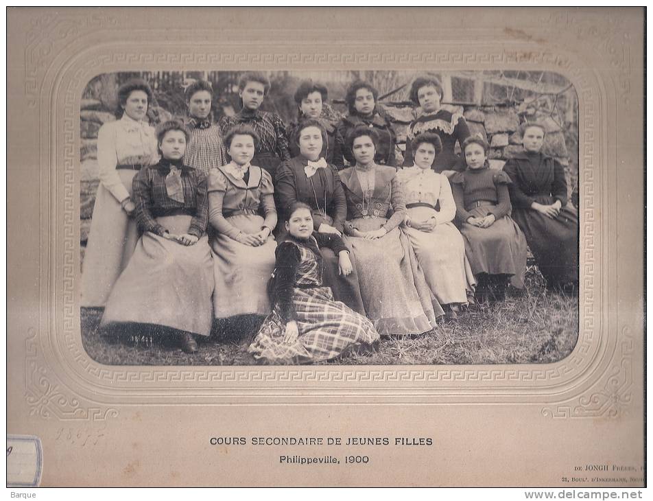 PHILIPPEVILLE . LOT 28 PHOTOS de CLASSE  