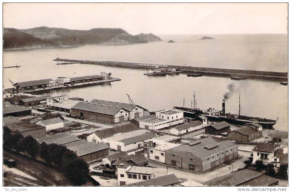 Philippeville - Vue générale du Port et des Docks