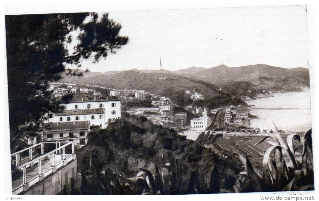 PHILIPPEVILLE  Le quartier de l´Hôtel de Ville, vue prise du Skikda.