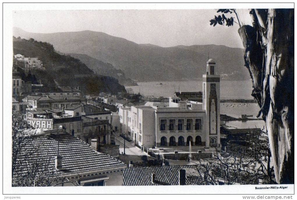 PHILIPPEVILLE/  L´Hôtel de Ville.