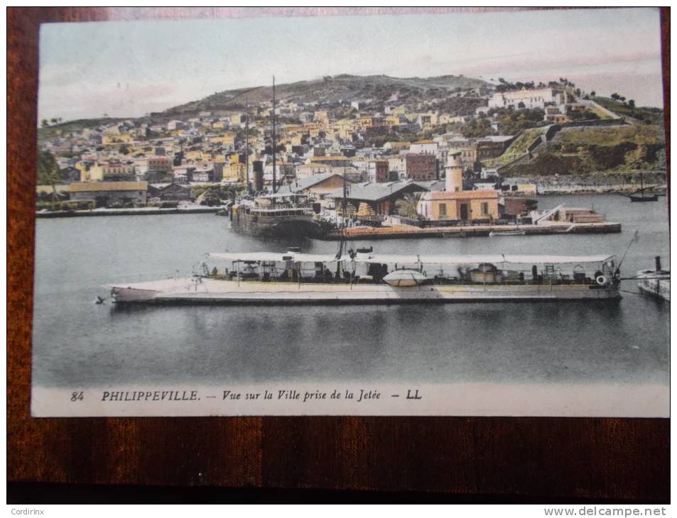 PHILIPPEVILLE Vue sur la ville prise de la jetée