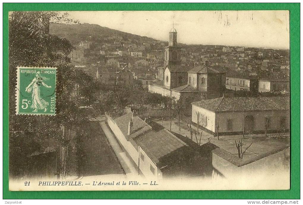 cpa   ALGERIE   PHILIPPEVILLE    L'arsenal et la ville          ...................RAM11