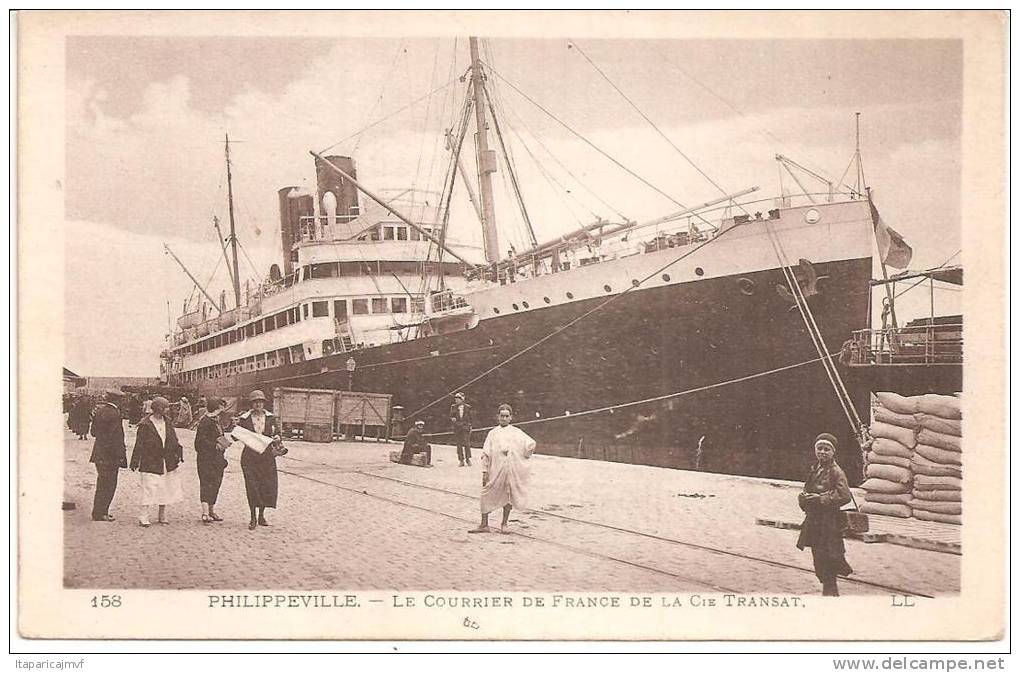 algérie  PHILIPPEVILLE  le  courrier  de  france de la cie  transat (  bateau )