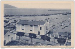 Philippeville Entrée du Port . Le Sport Nautique Club Voile