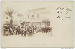 Philippeville  CARTE PHOTO, Devant le Grand Café de Foy. Dos simple. 3 Scans.