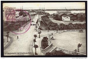 CPA  ANCIENNE- ALGERIE- PHILIPPEVILLE  LES QUAIS ET LE PORT EN GROS PLAN TRES ANIMÉ-  COMMERCES NOMMÉS-