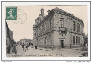 SOUK AHRAS - La justice de paix et la rue Laurent-Bois, animata - cartolina FP V 1911