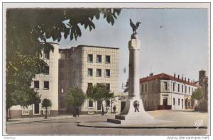CPM SOUK AHRAS, LA PLACE DU MONUMENT