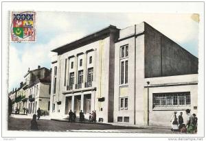 Souk-Akras (Algérie)  Le théatre env 1950 (animéeoitures) .