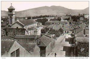AFRIQUE. ALGERIE. SOUK AHRAS. Vue sur L'Eglise et La Mosquée. Carte Dentelée.