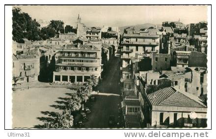 CPSM PHILIPPEVILLE ALGERIE rue Clémenceau et centre de la ville