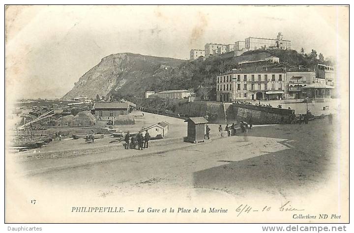 Philippeville  La Gare et la Place de la Marine. Dos simple. 2 Scans. Edition ND
