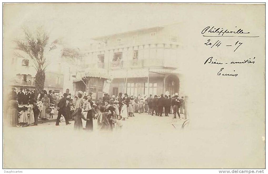 Philippeville  CARTE PHOTO, Devant le Grand Café de Foy. Dos simple. 3 Scans.