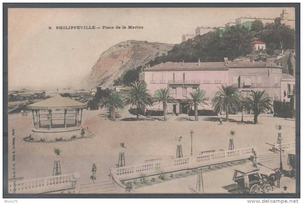 PHILIPPEVILLE - Place de la Marine - IPS 8