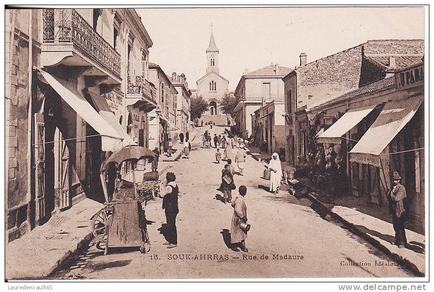 SOUK AHRRAS  rue de Madaure, animée (Algérie/13)