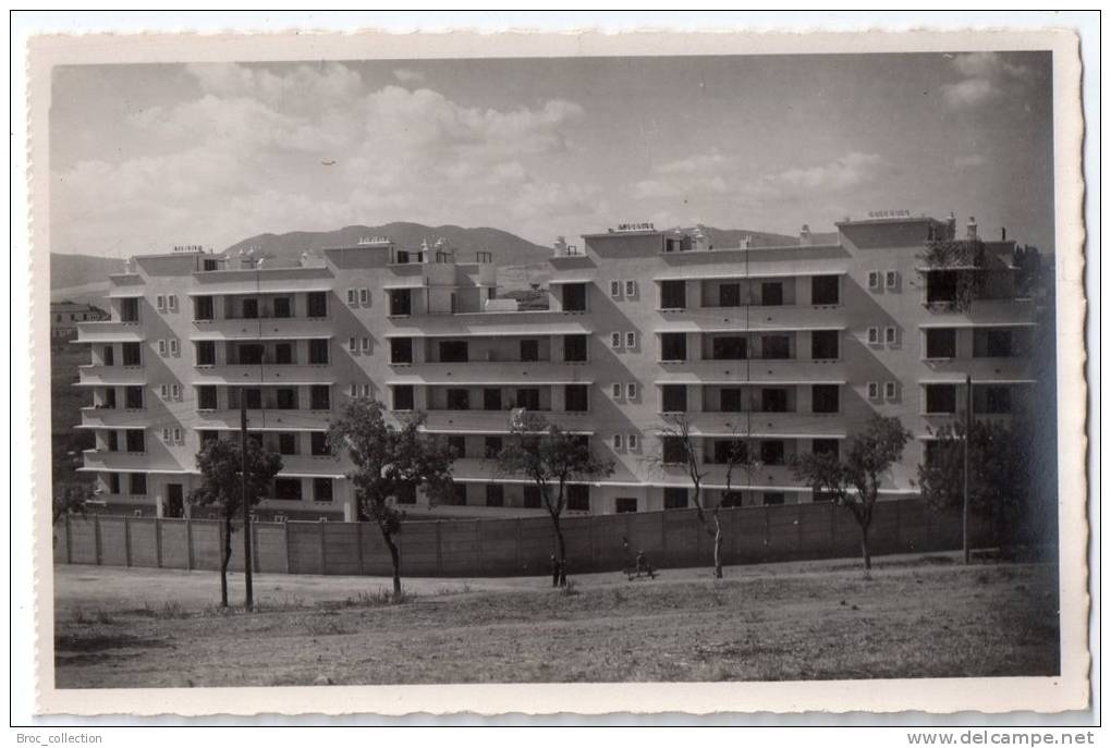 Souk-Ahras, caserne de la Garde Mobile, photo Mikalef, éd. Bousdira