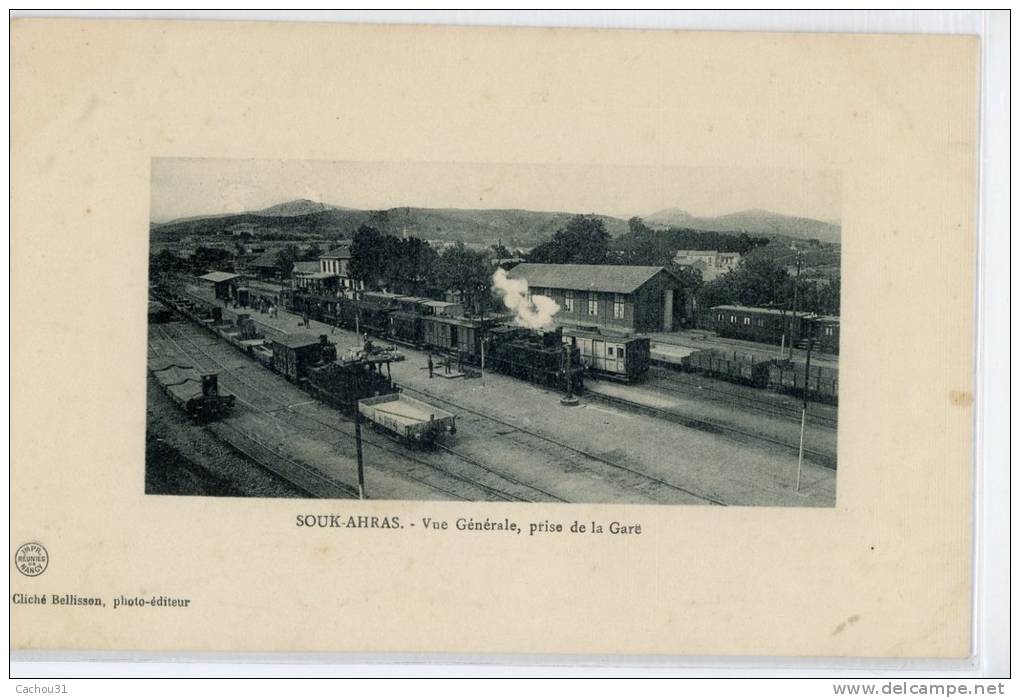 SOUK-AHRAS-Vue Général, prise de la Gare-Trés belle Locomotive et train- trés Trés animée  - état parfait - voir scan.