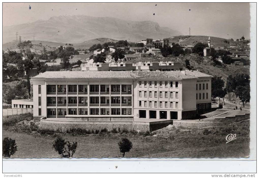 ALGERIE  SOUK AHRAS Ecole de Garçons  