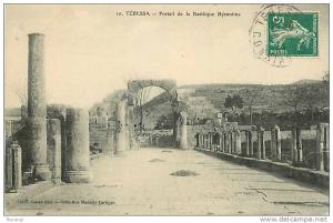 Fev13 269  Tébessa  -  Portail de la Basilique Byzantine