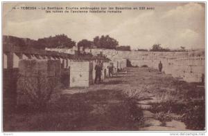 ALGERIE - TEBESSA / LA BASILIQUE - LES RUINES DE L'ANCIENNE HOTELLERIE ROMAINE