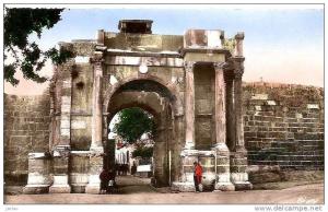 TEBESSA PORTE CARACELLA,PERSONNAGES,COL ORISEE REF 29056