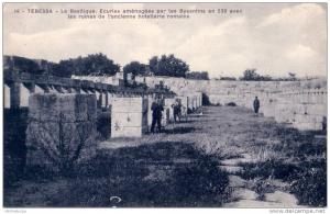 CPA carte postale ancienne AFRIQUE ALGERIE TEBESSA basilique écuries aménagées Bysantins animée
