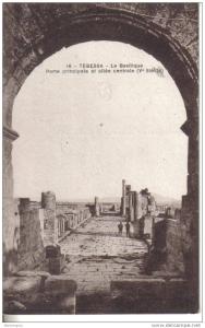 Tebessa  la basilique  porte principale et allée centrale VèSiècle