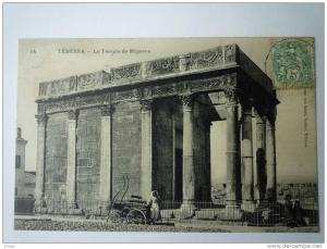 TEBESSA    Le  TEMPLE  de  MINERVE  -  Petite animation