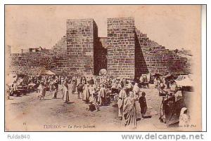 CPA.  TEBESSA.     La porte salomon.     (Animée)     1900-04.