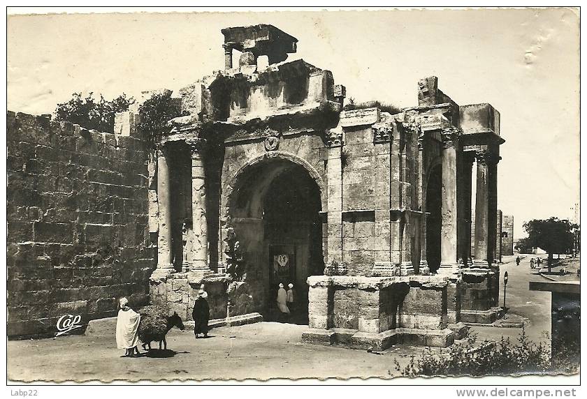 TEBESSA LA PORTE CARACALLA