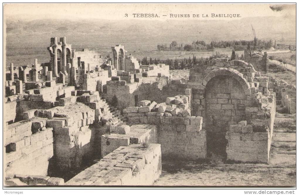 TEBESSA - Ruines de la Basilique