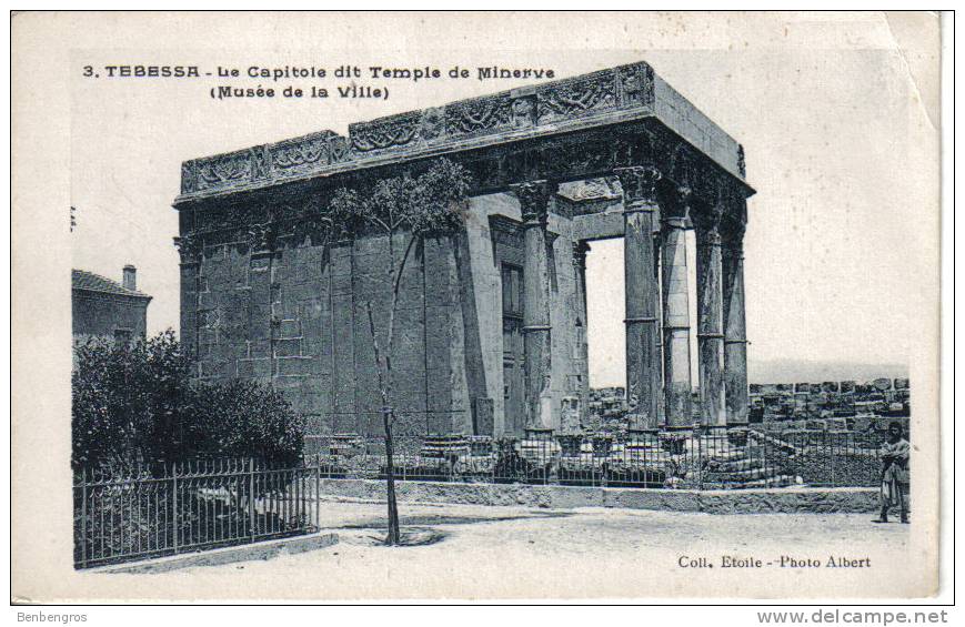 Tébessa   le capitole dit temple de Minerve (musée de la ville)