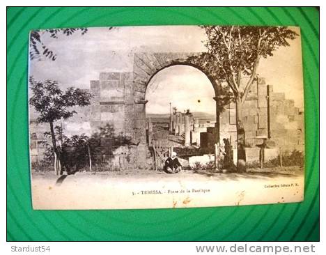 Tebessa-Algérie- porte de la basilique-n°5