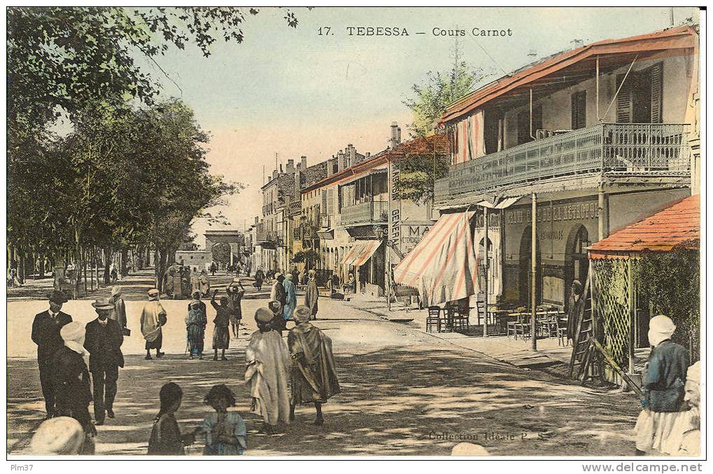 TEBESSA - Cours Carnot, belle animation