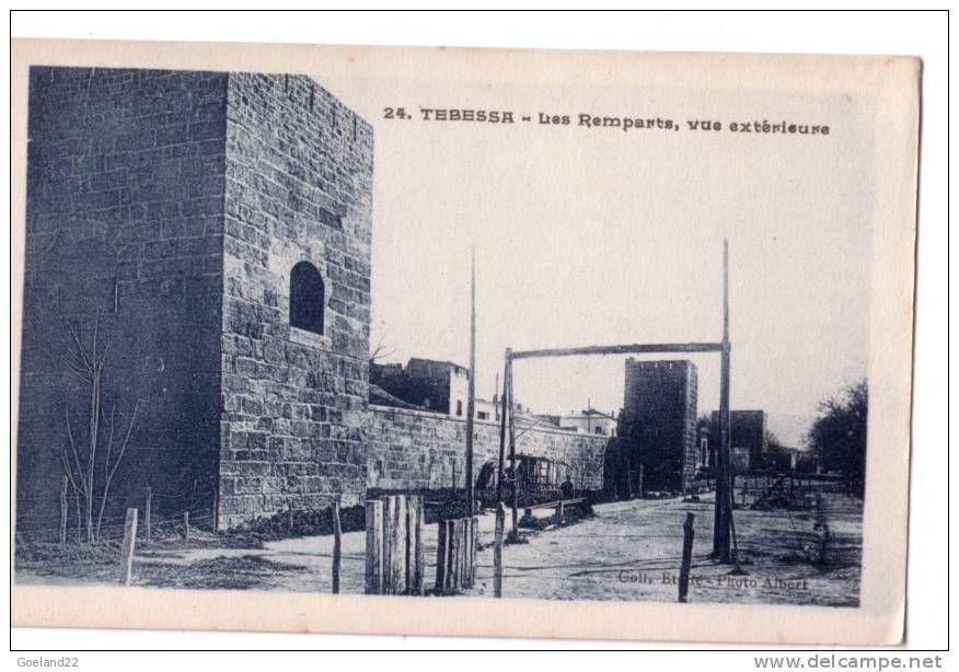 24  -  TEBESSA  -  Les  Remparts ,  vue  extérieure