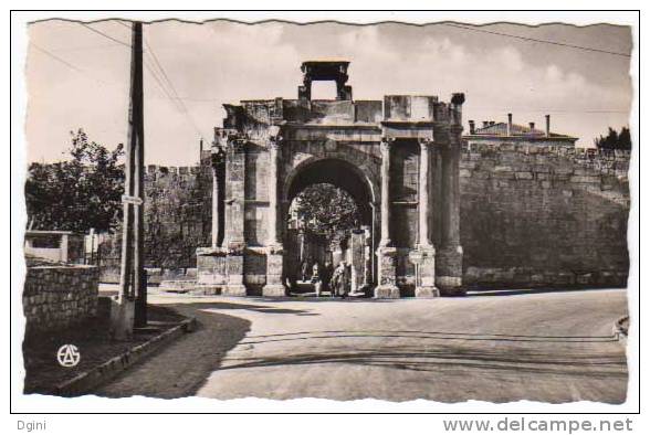 CPSM Algérie - Tebessa - La porte de Caracalla