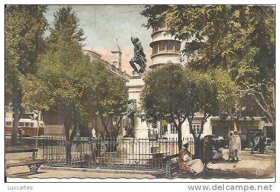 1509. TIARET. STATUE DU GENERAL LAMORICIERE .