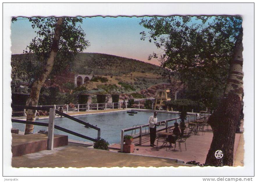 TIARET - Piscine