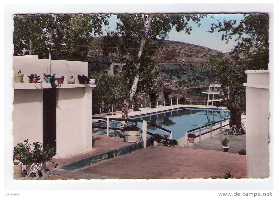 TIARET - la piscine Saint Louis