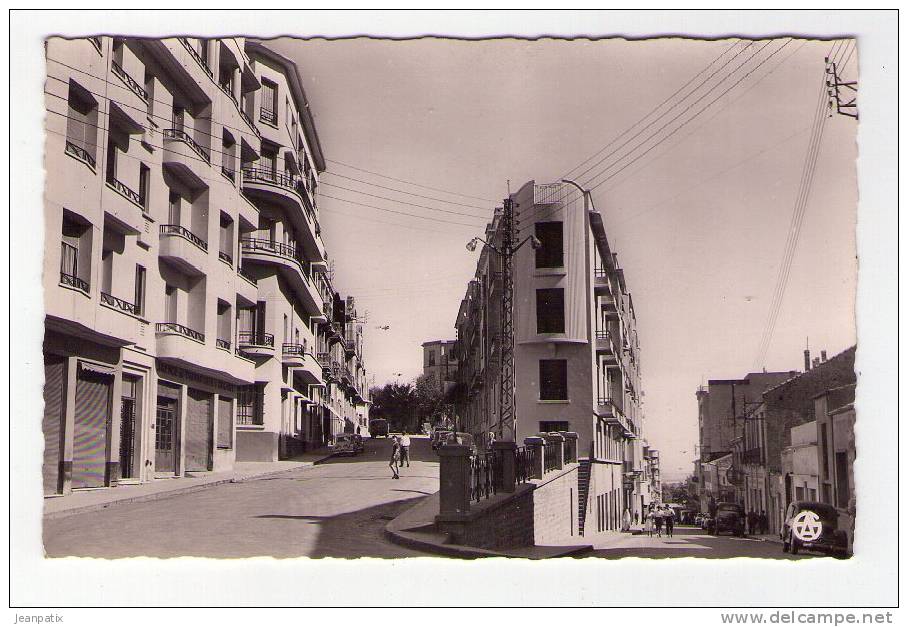TIARET - Boulevard Clemenceau et rue Albert Soler
