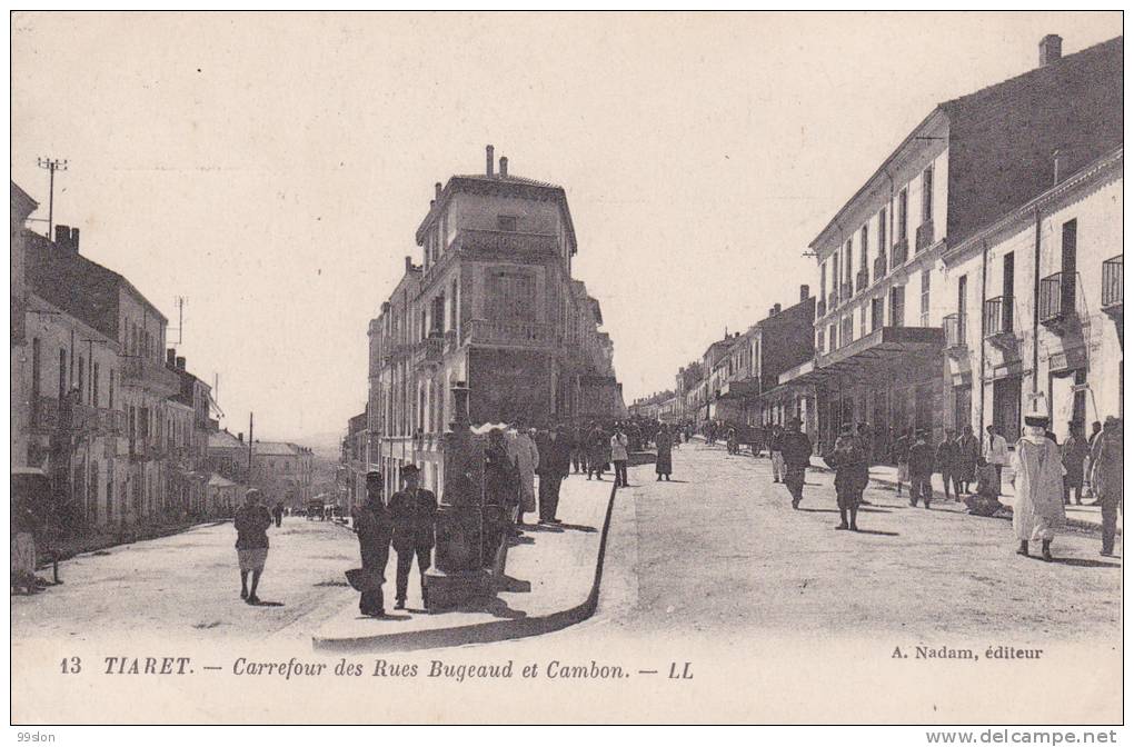 ALGERIE - TIARET - Carrefour des rues Bugeaud et Cambon